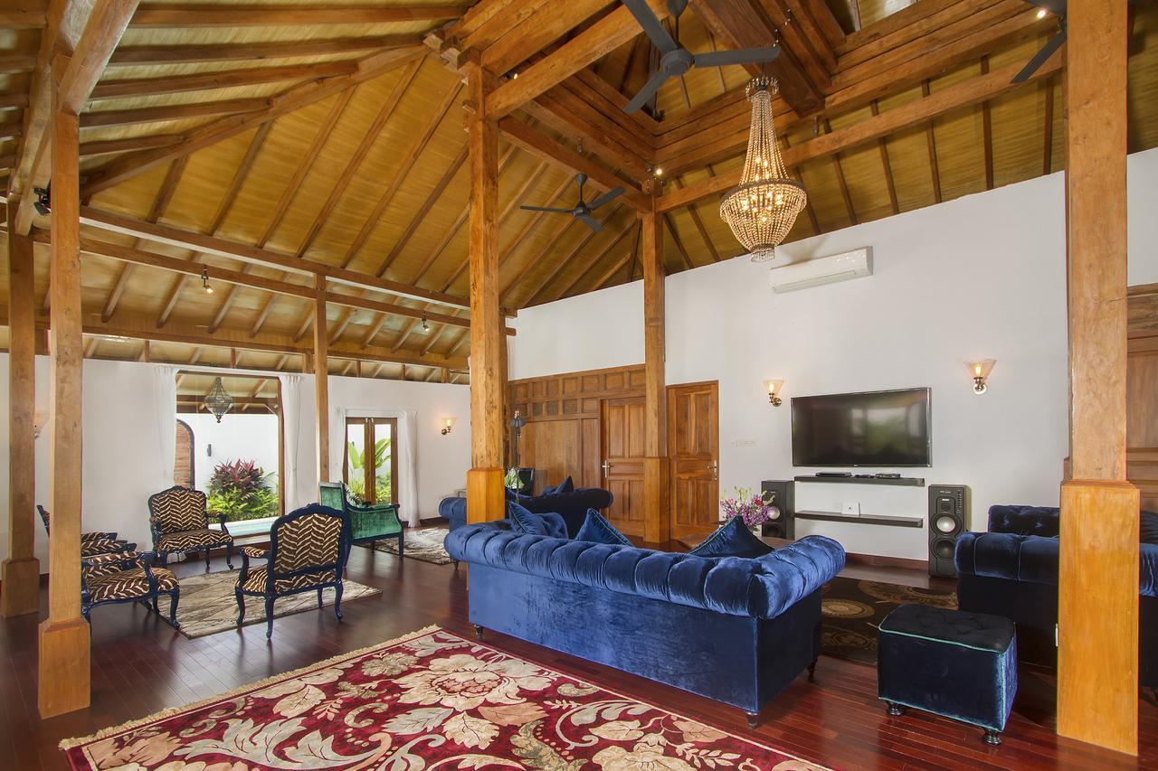 Villa Joglo Jagat Seminyak  Exterior photo